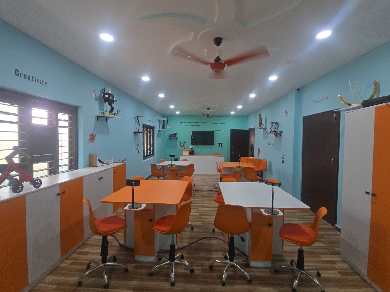 Innovation & Creativity Lab